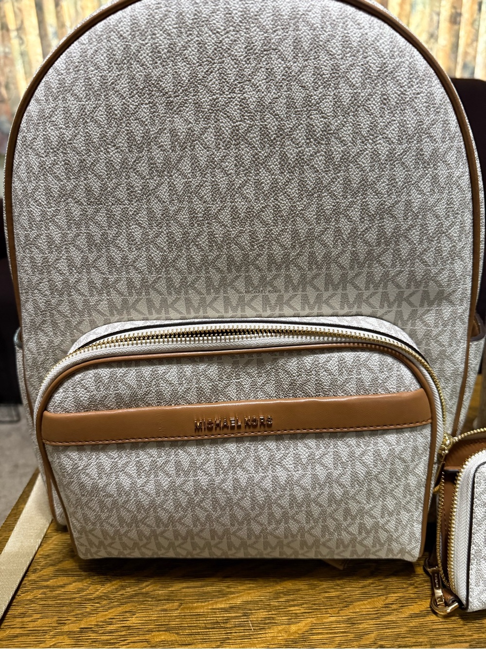 Michael Kors Cream and Tan MK Signature Bag Bundle - Picture 2 of 7
